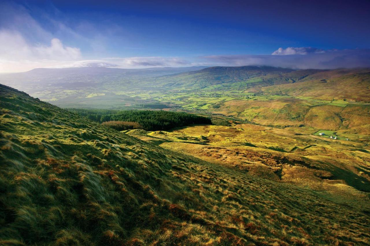 An Lar Villa Bellaghy Buitenkant foto